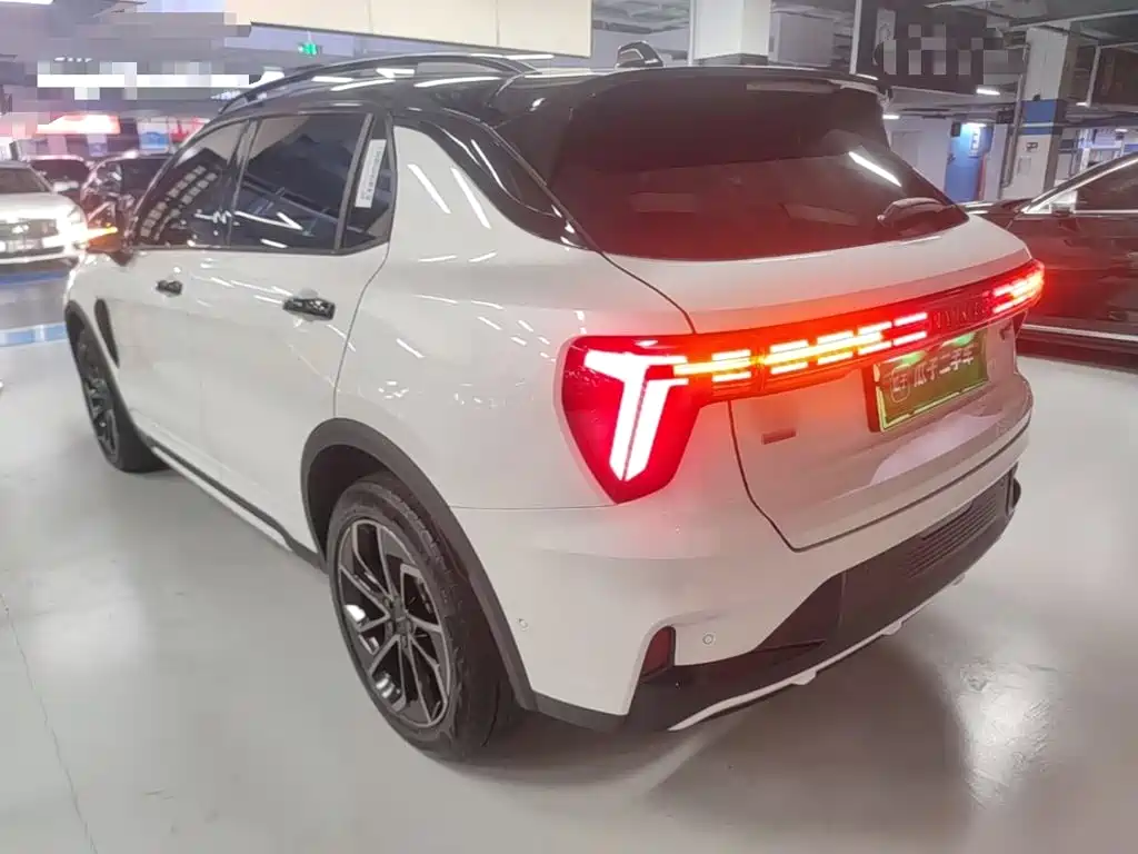 Lynk & Co 01 EM-P — миниатюра 5