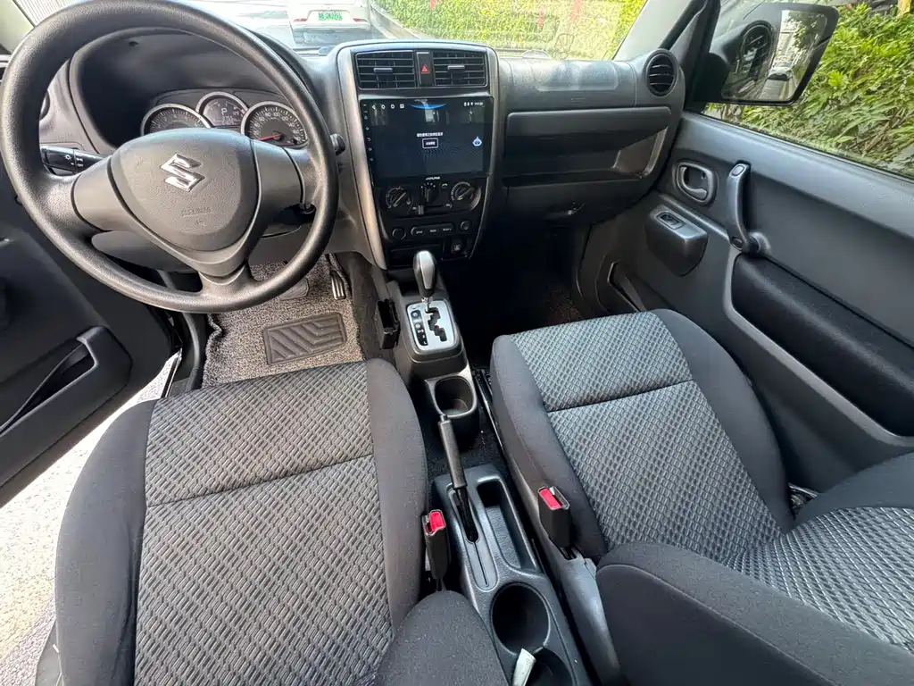 Suzuki Jimny — миниатюра 7