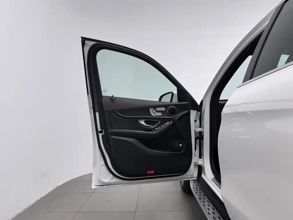 Mercedes-Benz GLC — миниатюра 8