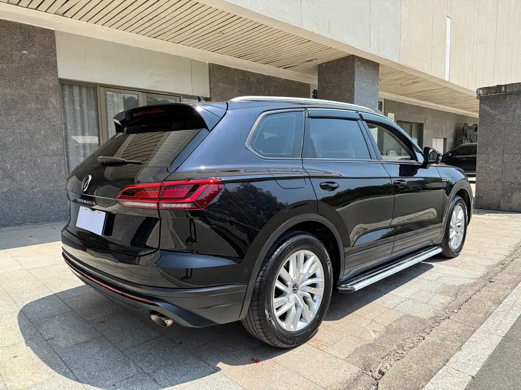 Volkswagen Touareg — миниатюра 8