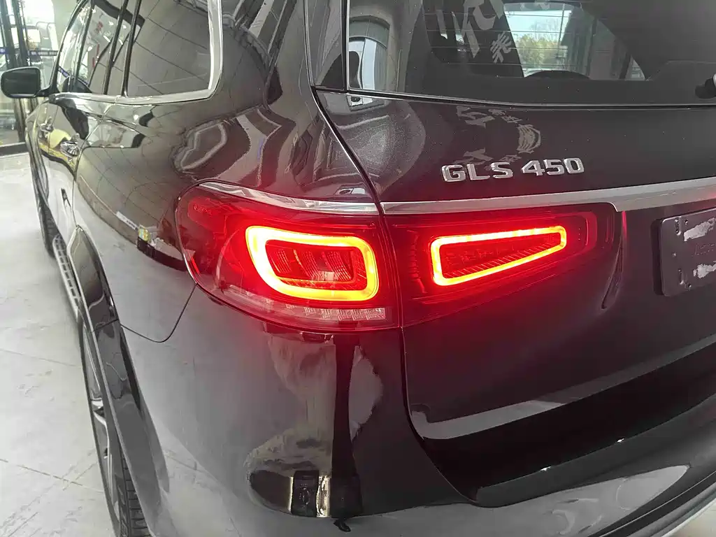 MERCEDES-BENZ GLS