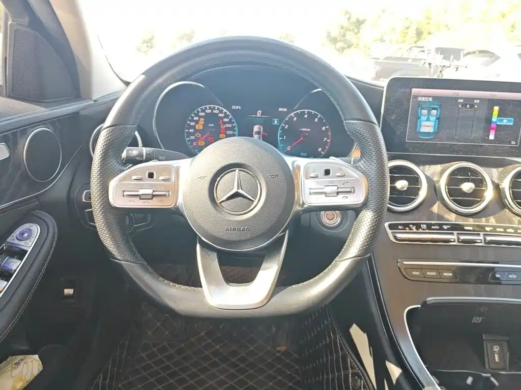 Mercedes-Benz C-Class — миниатюра 3