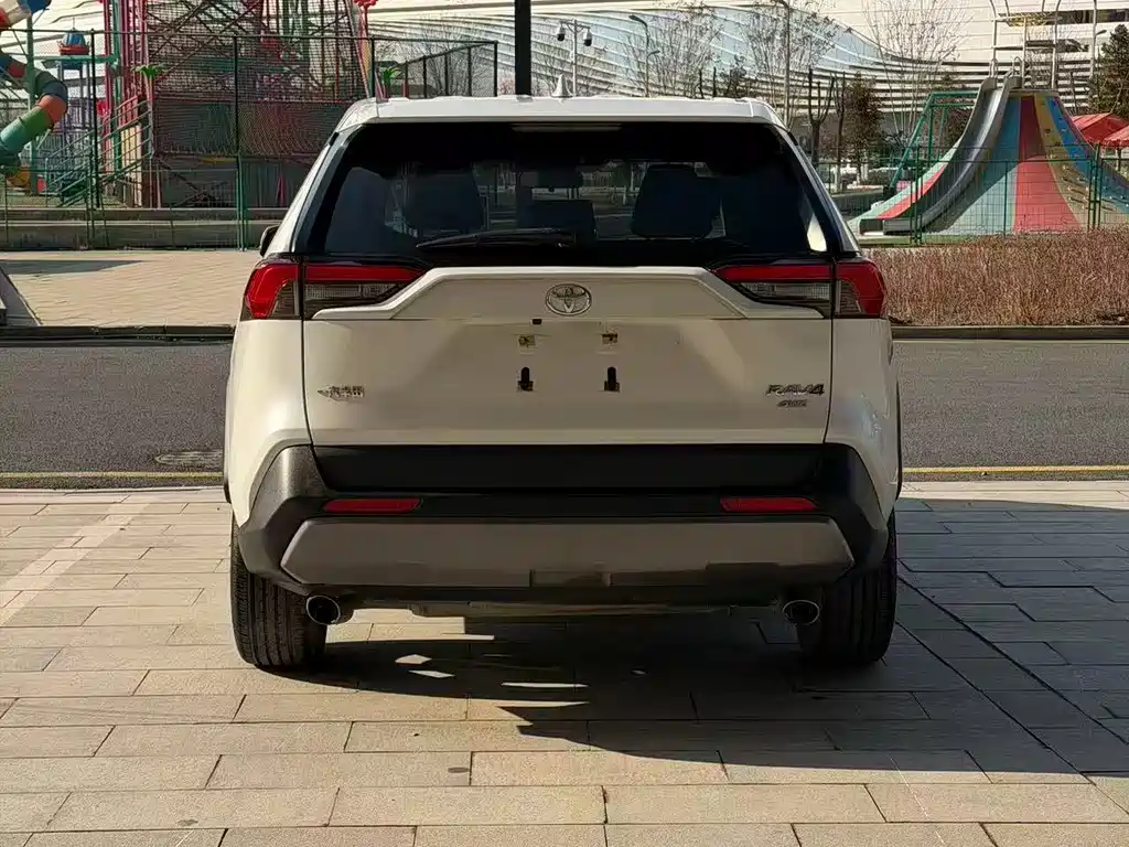 TOYOTA RAV4 RONGFANG
