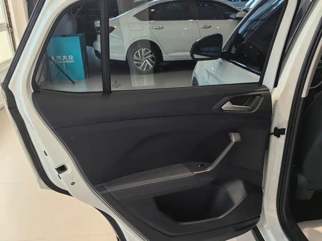 Volkswagen Tharu — миниатюра 7