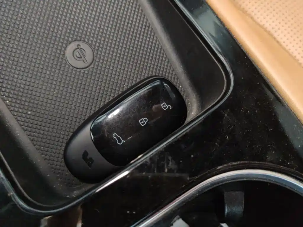 Li Auto Li ONE — миниатюра 17