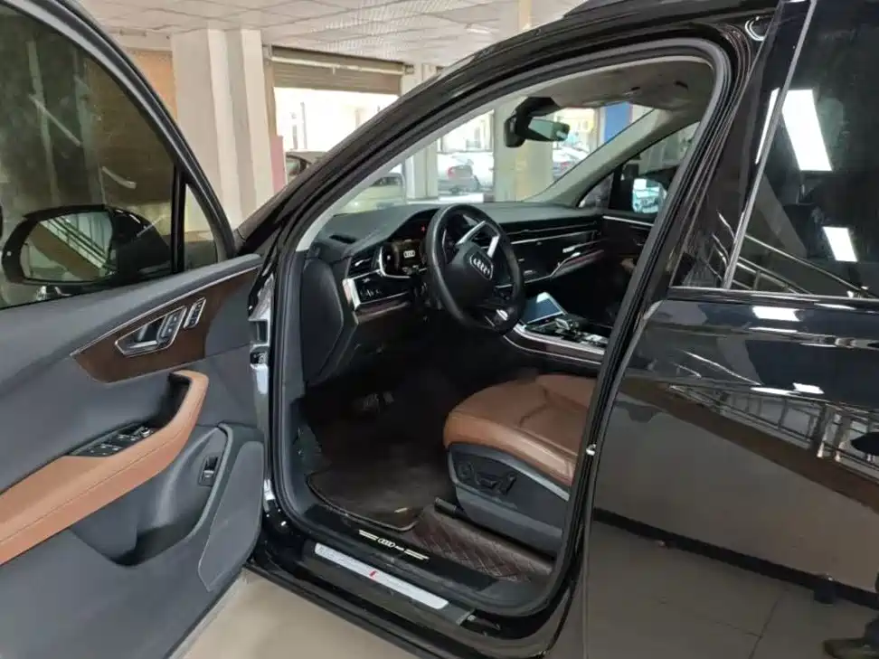 Audi Q7 — миниатюра 2