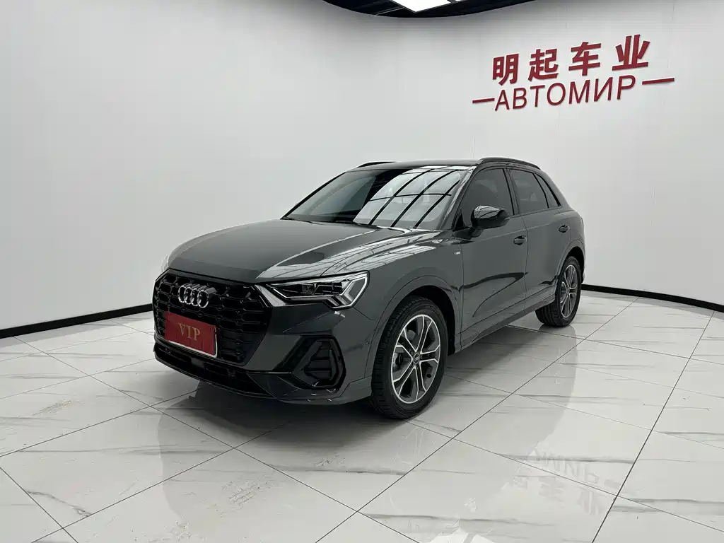 Audi Q3 2023 35 TFSI Fashion (1.4T)