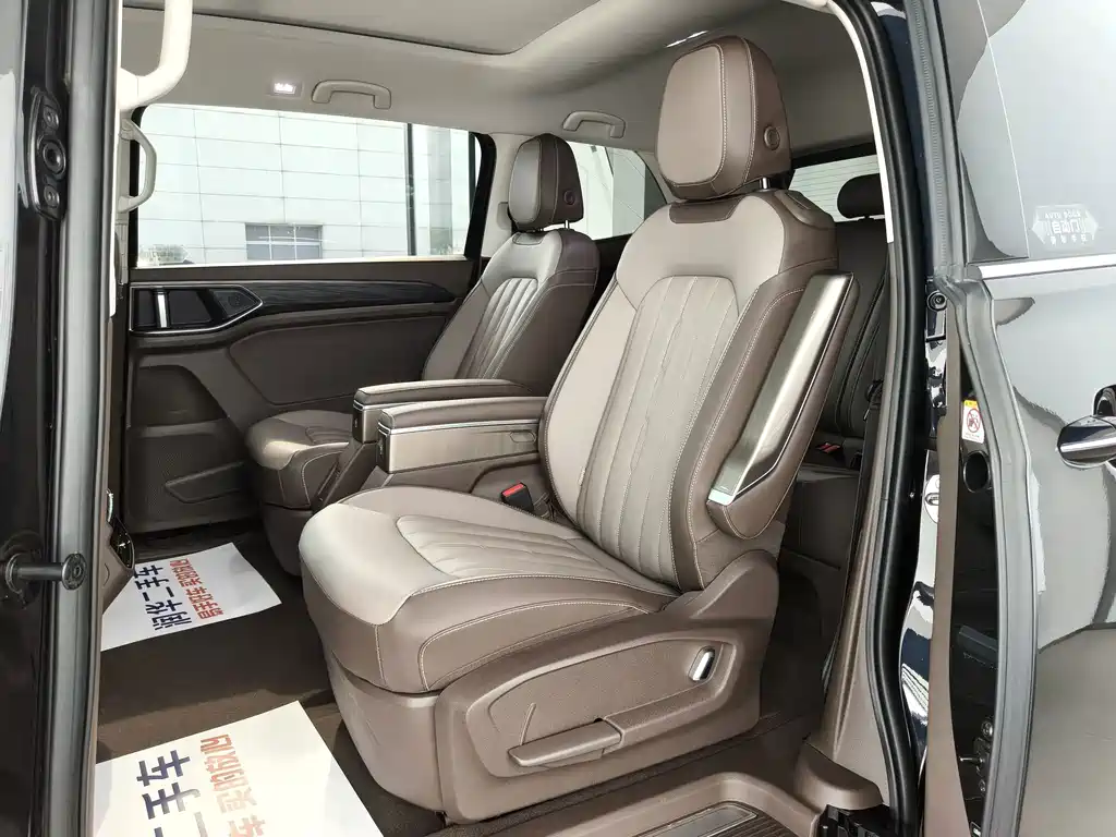 Volkswagen Viloran — миниатюра 7