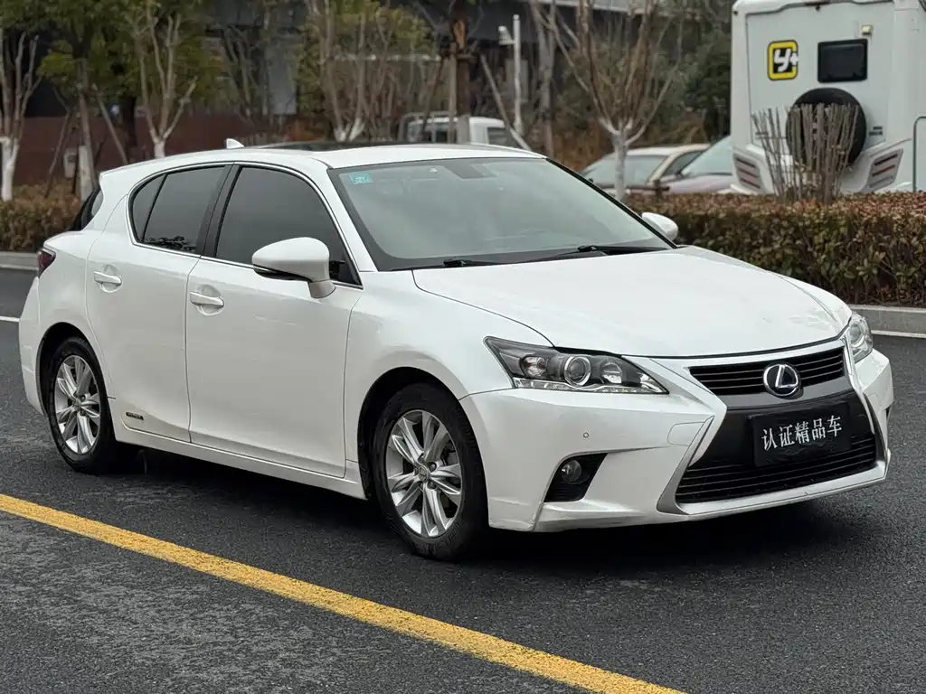 LEXUS CT