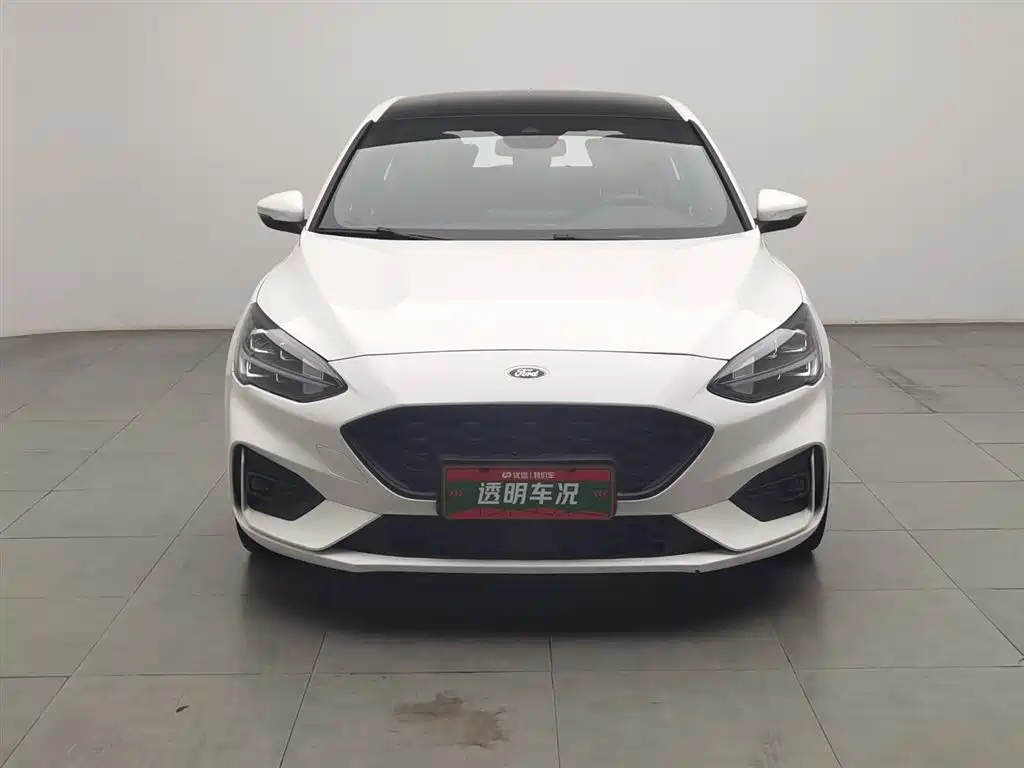 Ford Focus 2021 EcoBoost 180 AT ST Line