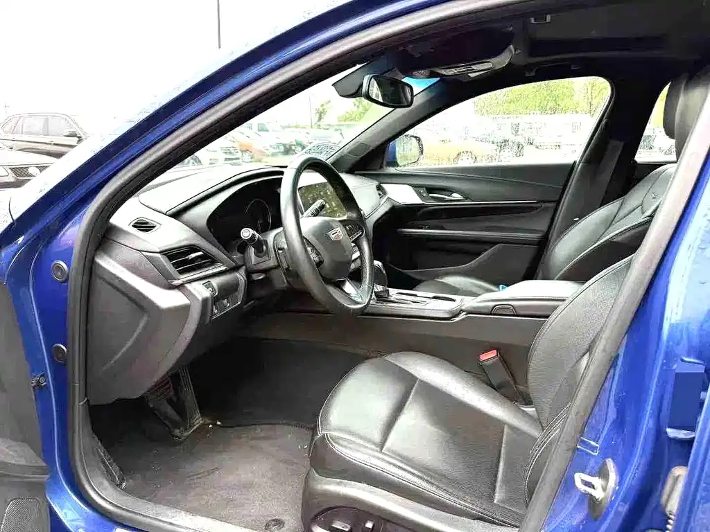 Cadillac CT4 — миниатюра 4