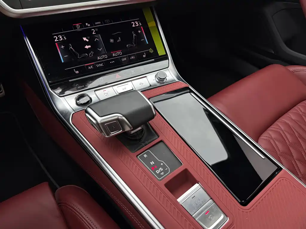 Audi A7L — миниатюра 13