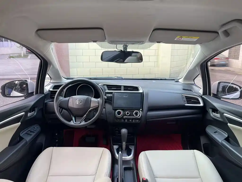 Honda Fit — миниатюра 10