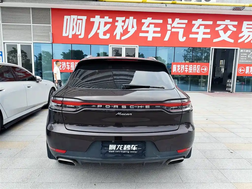 Porsche Macan — миниатюра 8