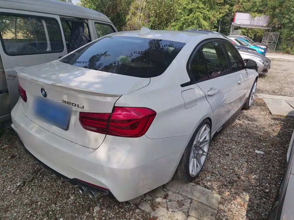 BMW 3 Series — миниатюра 5