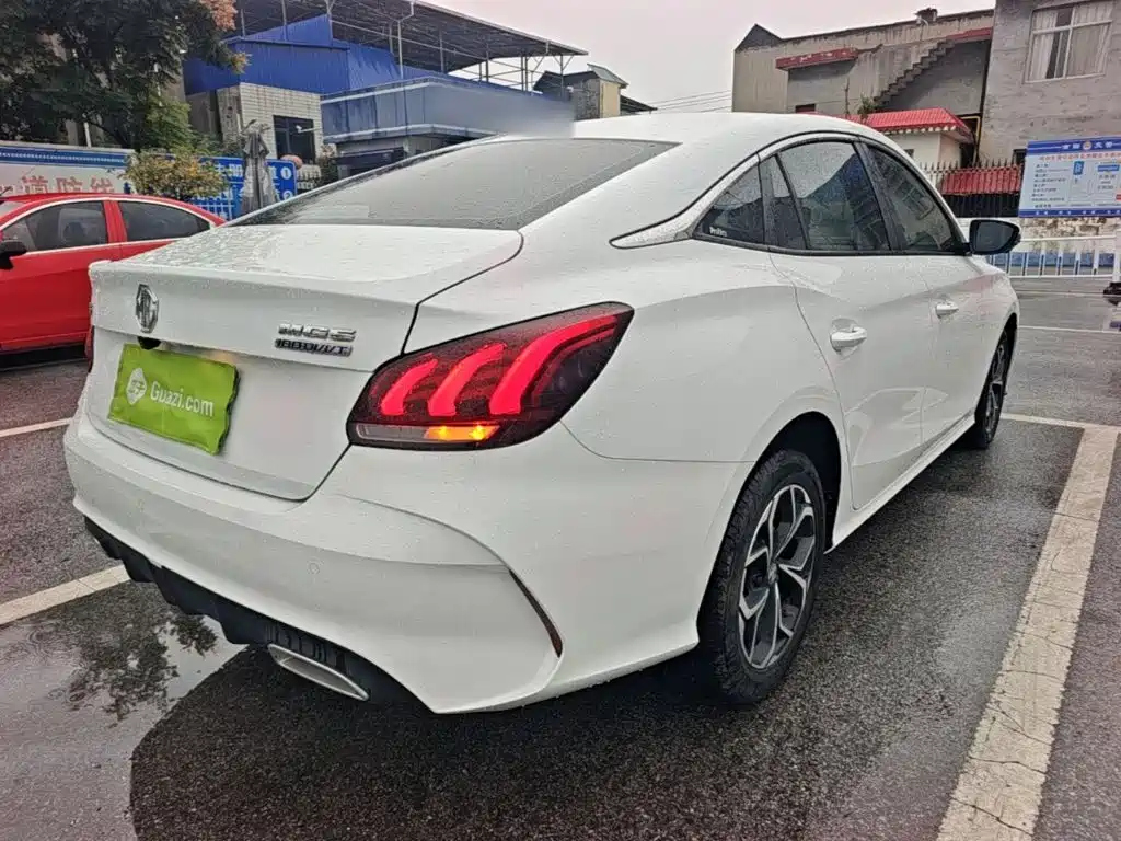 MG MG5 — миниатюра 7