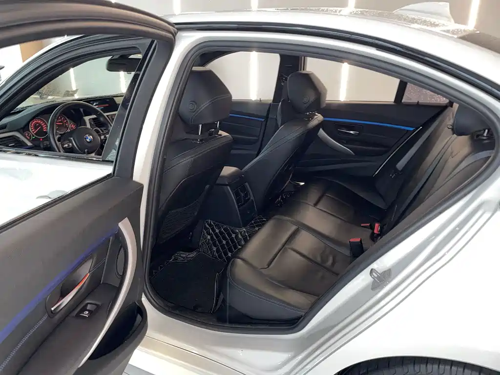 BMW 3 Series — миниатюра 15