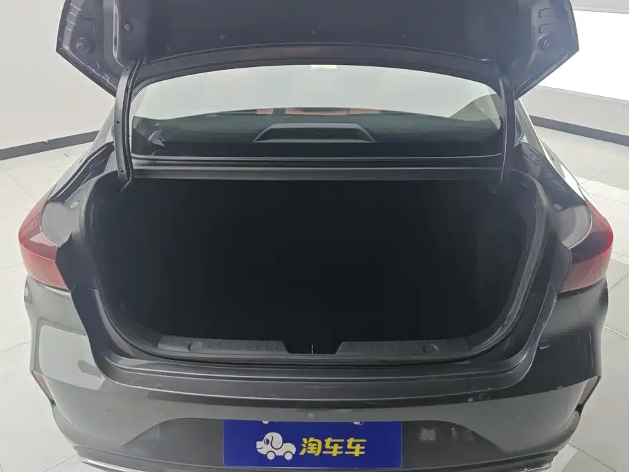 Changan Eado — миниатюра 4