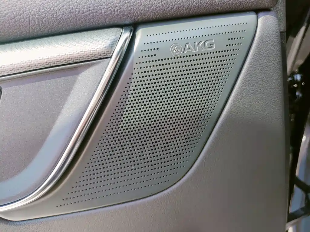 Cadillac CT5 — миниатюра 26