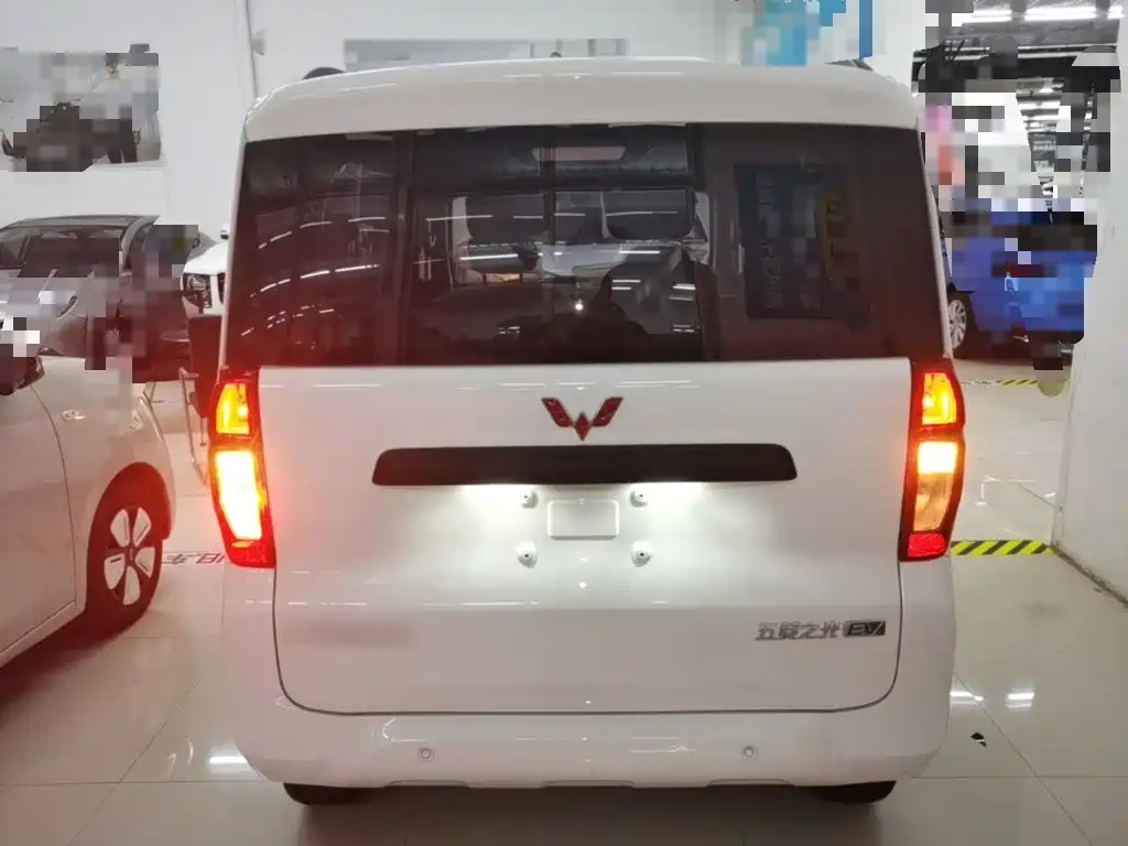 Wuling Zhiguang EV — миниатюра 6