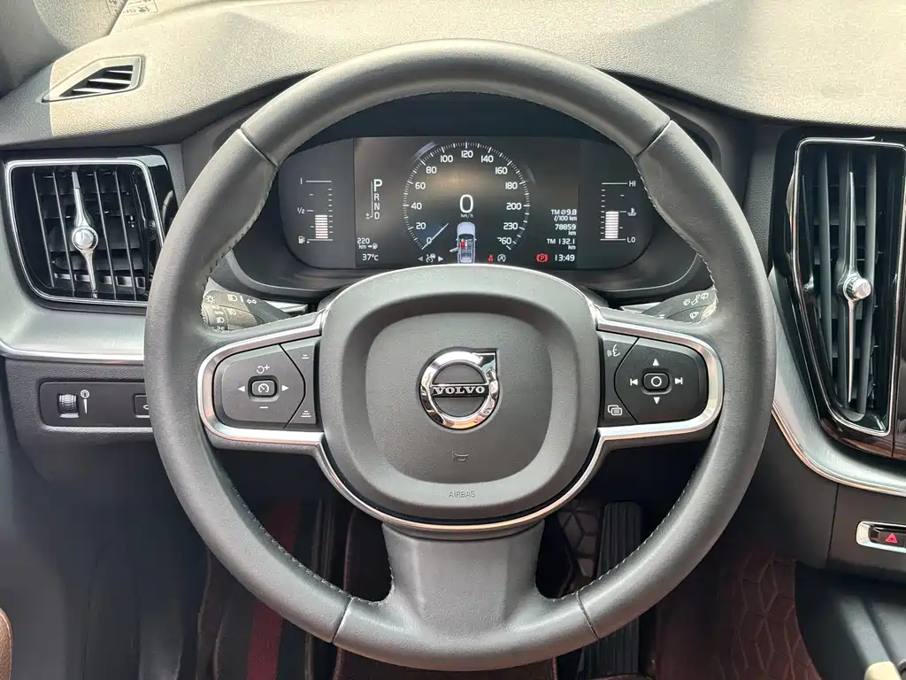 Volvo XC60 — миниатюра 17