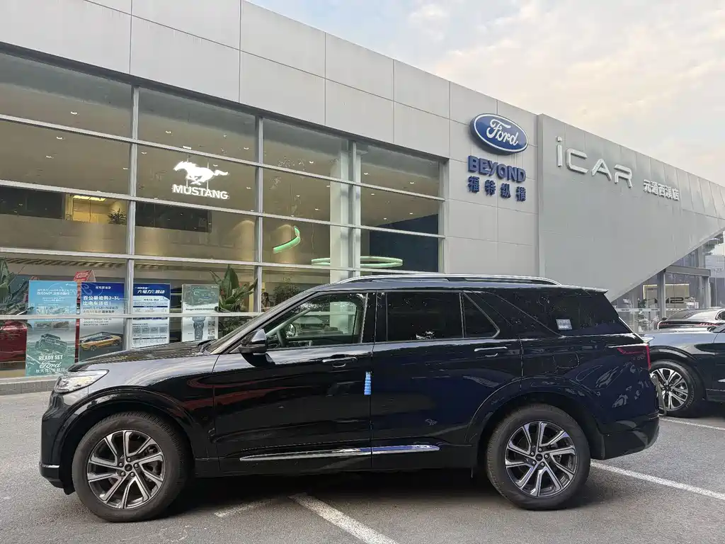 Ford Explorer — миниатюра 4
