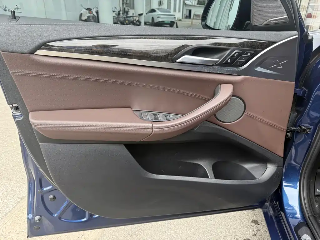 BMW X3 — миниатюра 6
