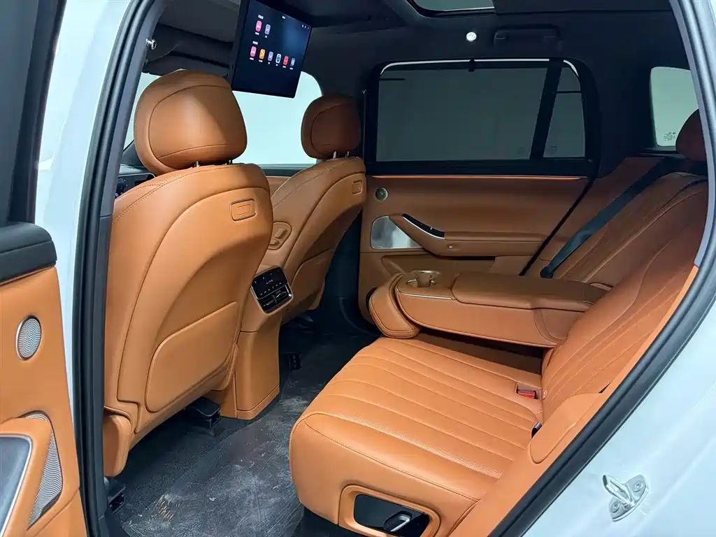 AITO ASK THE WORLD M7