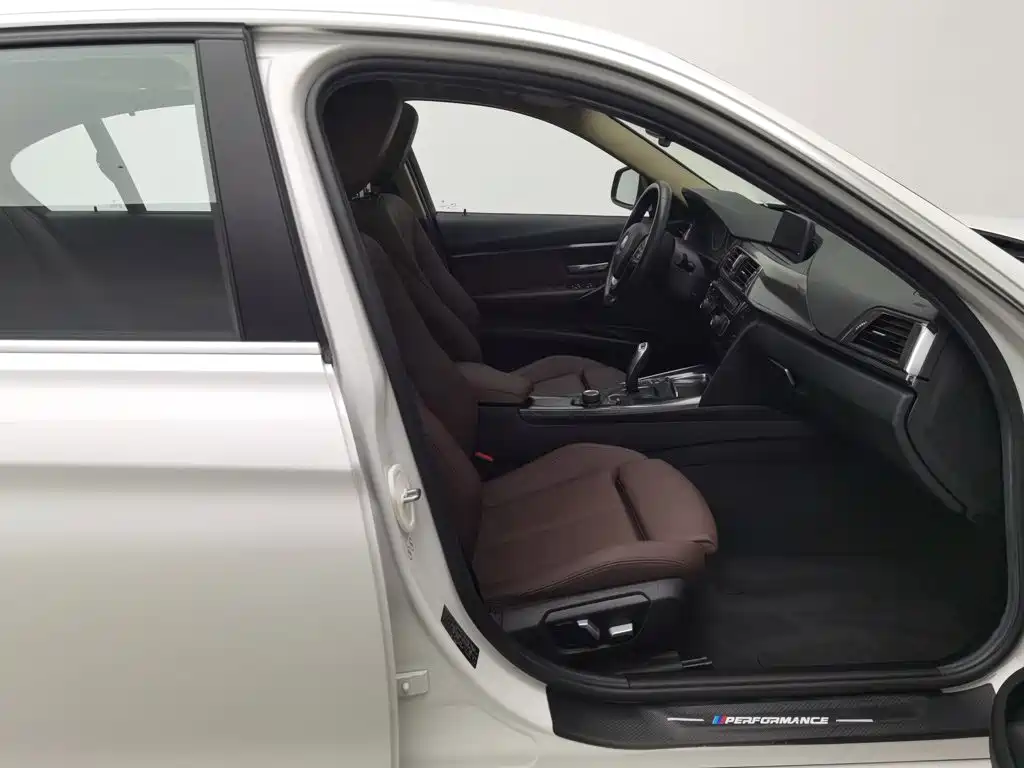 BMW 3 Series — миниатюра 23