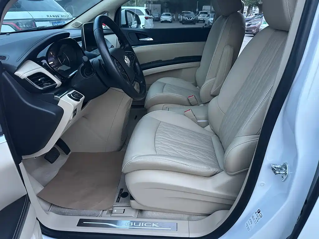 Buick GL8 — миниатюра 9