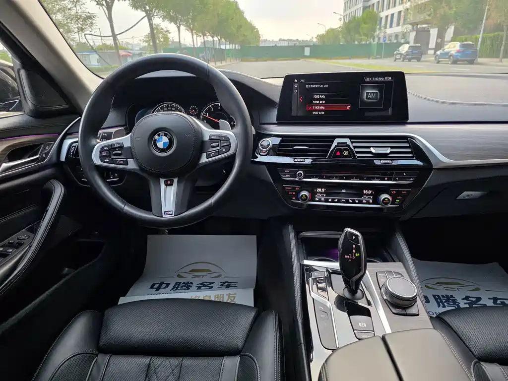 BMW 5 Series — миниатюра 23