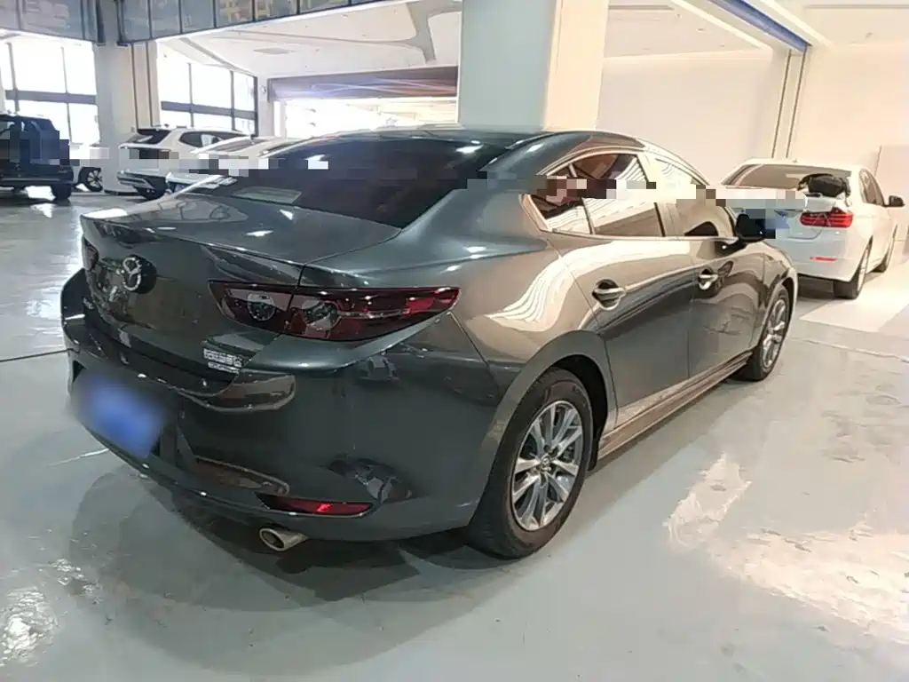 Mazda Mazda3 3 2020 1.5L AT