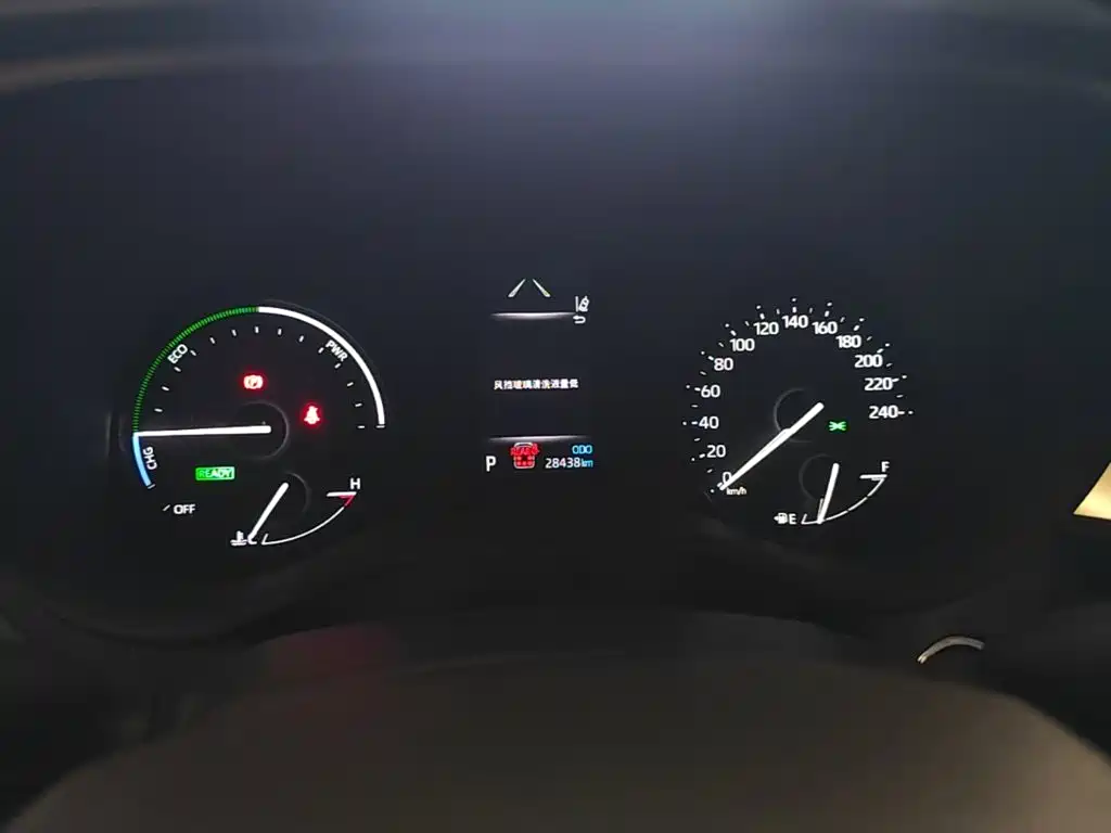 Toyota Granvia — миниатюра 12