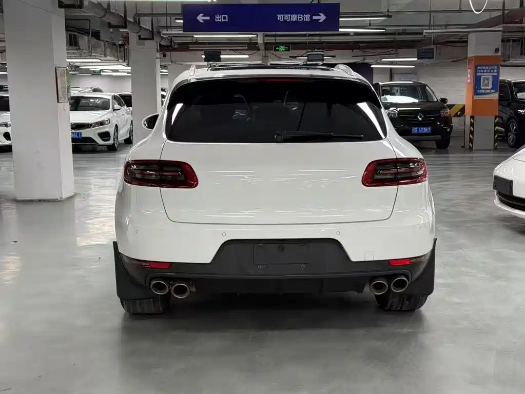 Porsche Macan — миниатюра 17