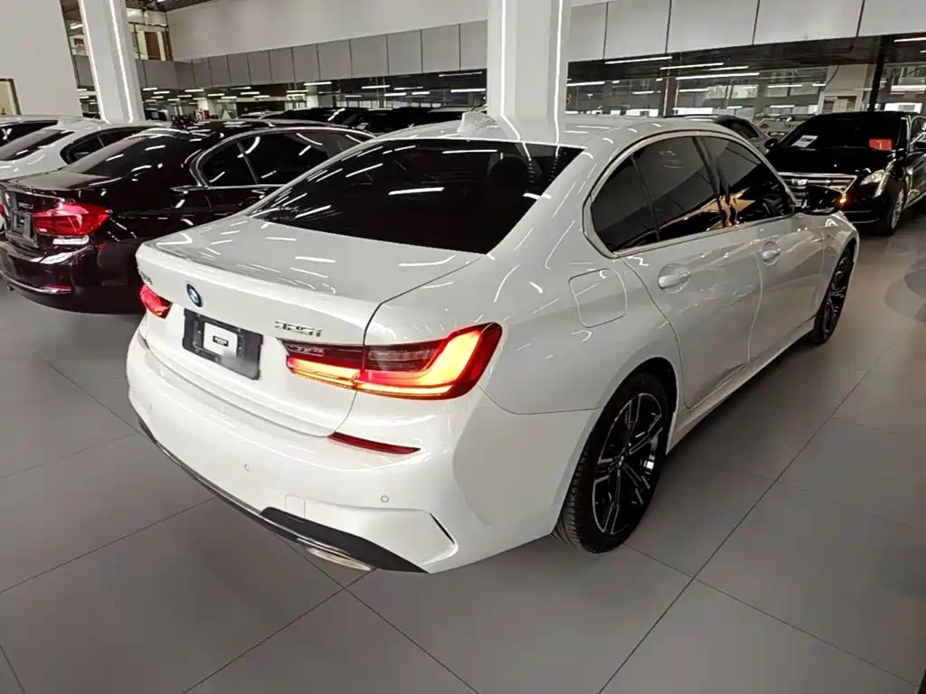 BMW 3 Series 3 2022 325i M Sport
