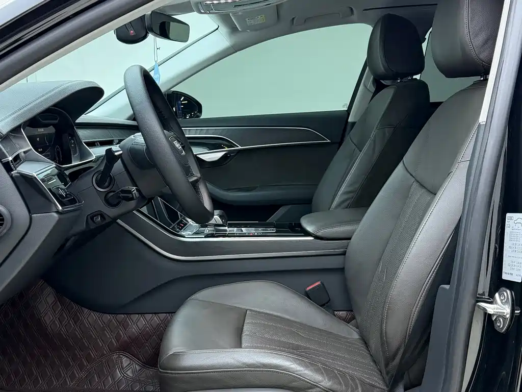 Audi A8 — миниатюра 4