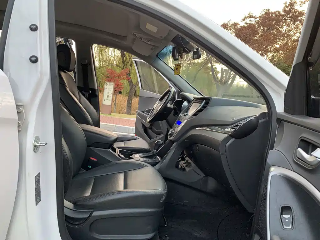 Hyundai Santa Fe 2.4L Auto 2WD Smart Type 5 seats, фото 15