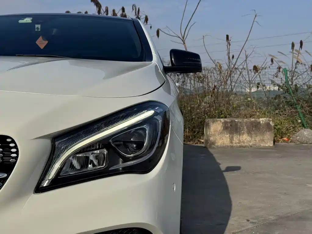 Mercedes-Benz CLA (Import) — миниатюра 2