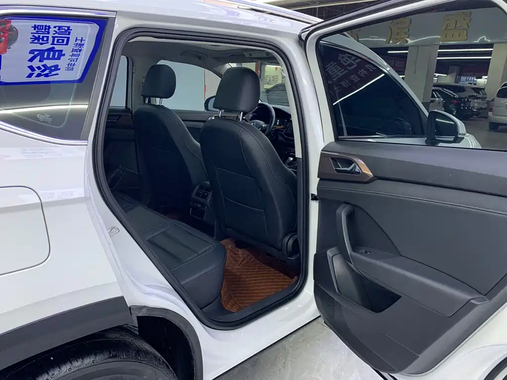 Volkswagen Tharu — миниатюра 17