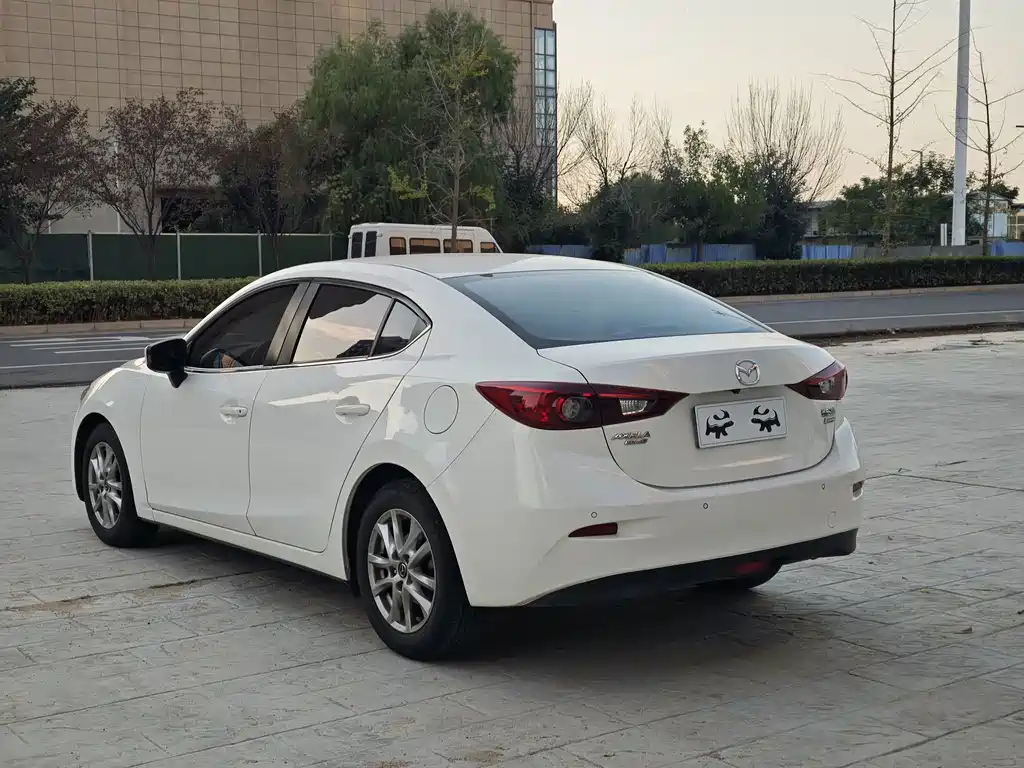 Mazda 3 Axela — миниатюра 5