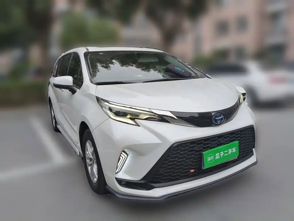 Toyota Granvia — миниатюра 24