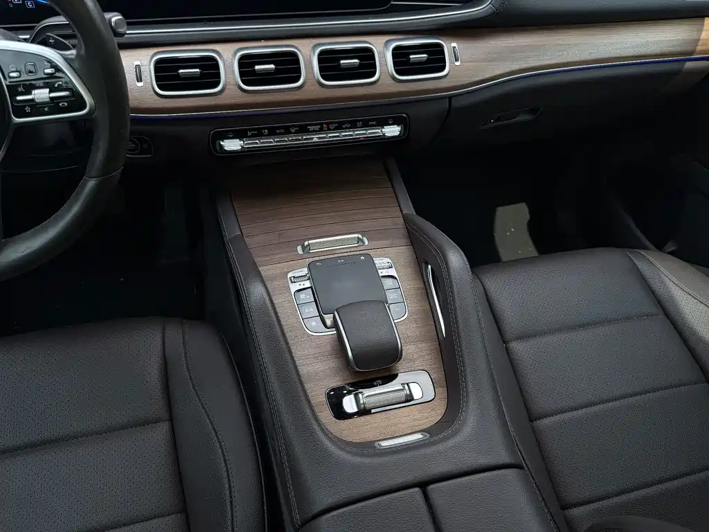 Mercedes-Benz GLE (Import) — миниатюра 18
