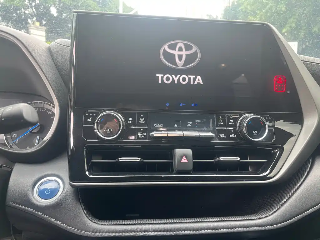 Toyota Highlander — миниатюра 6