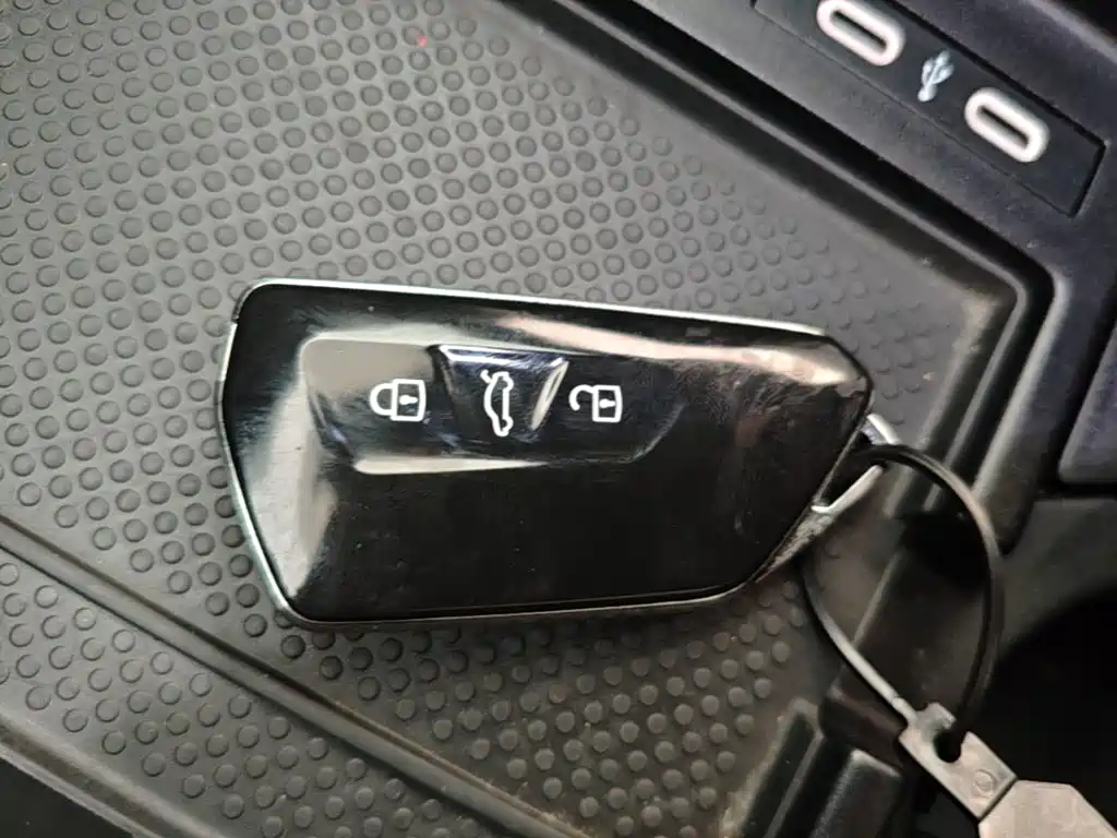 Volkswagen ID.4 X — миниатюра 9