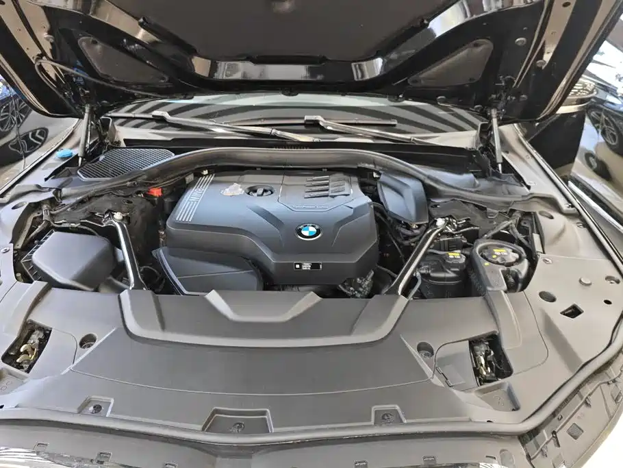 BMW 7 Series — миниатюра 10