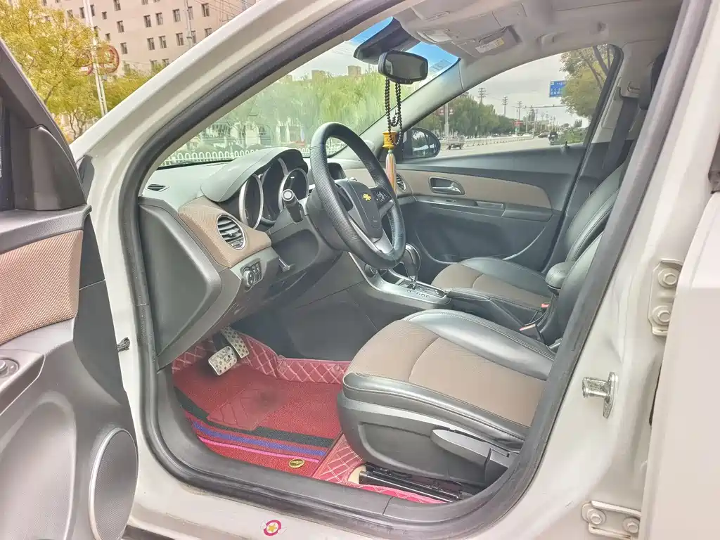 Chevrolet Cruze 2013 1.6L AT Luxury
