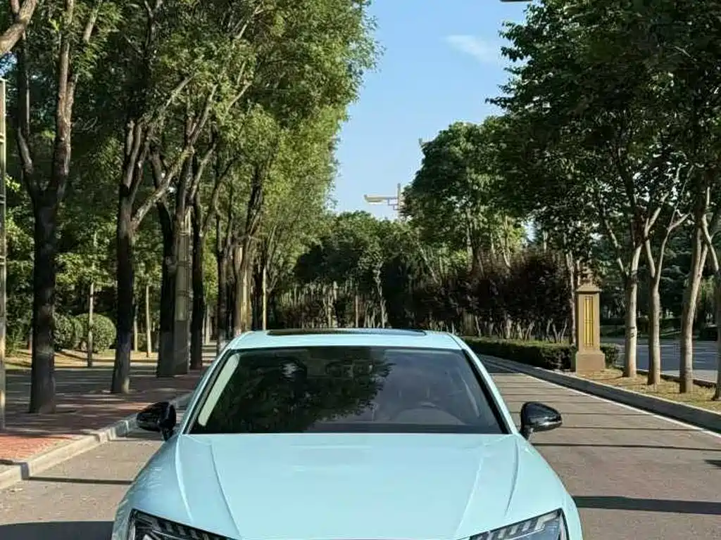 Audi A4L — миниатюра 2