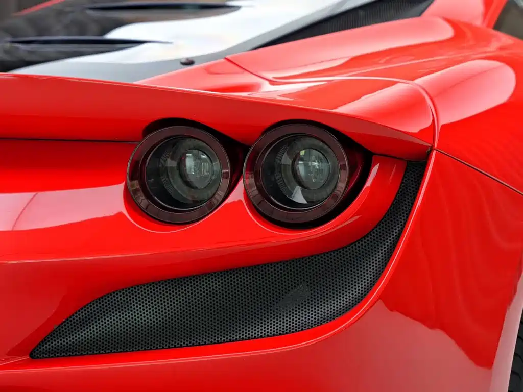 Ferrari F8 — миниатюра 11