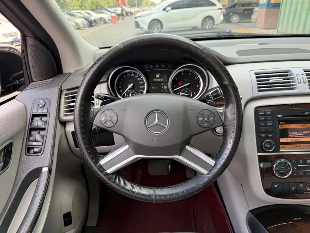 Mercedes-Benz R-Class — миниатюра 5