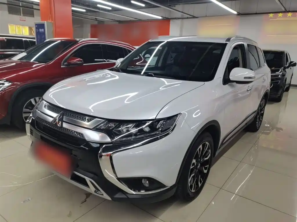 Mitsubishi Outlander 2021
